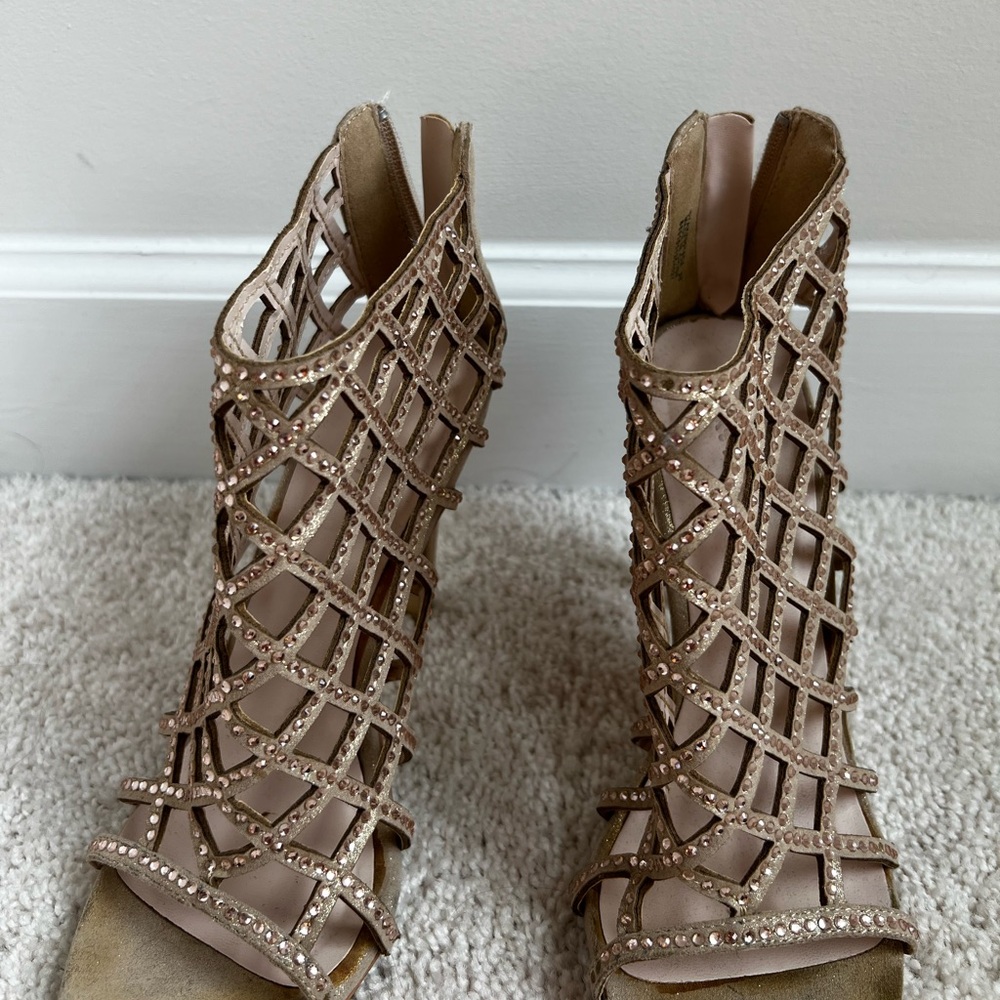 Elegant Tan Women's Heeled Sandals